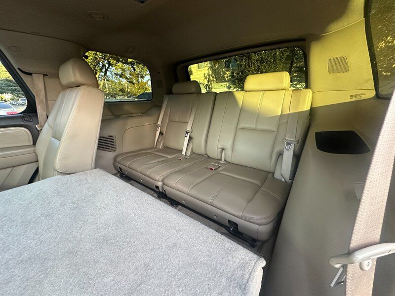 Used 2007 GMC Yukon Denali AWD/4WD image 19