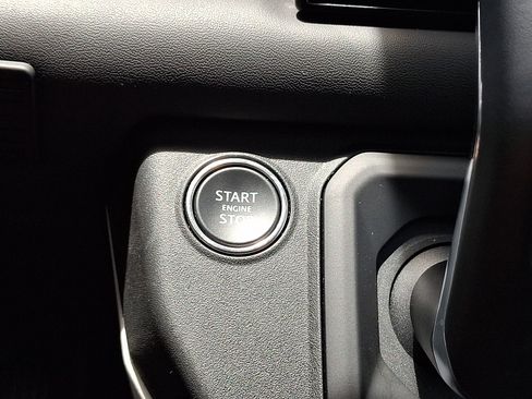 Used 2025 Land Rover Defender 110 S AWD/4WD image 26