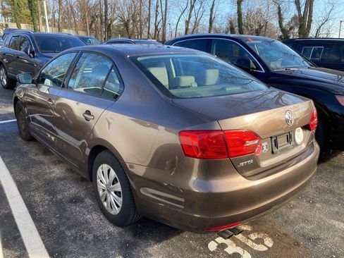 Used 2014 Volkswagen Jetta S image 4