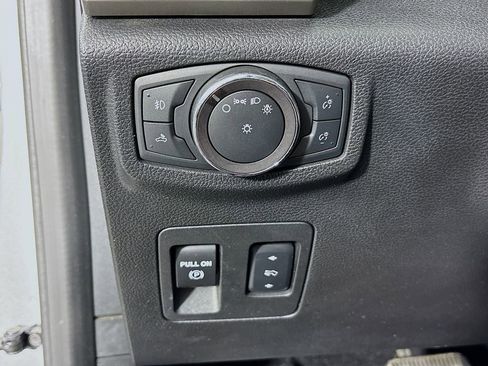 Used 2018 Ford F150 Lariat AWD/4WD image 13