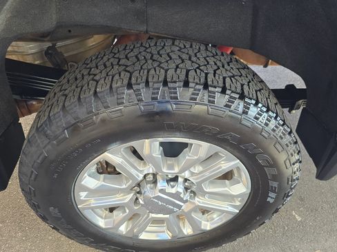 Used 2023 GMC Sierra 2500 Denali w/ Denali Ultimate Package image 36