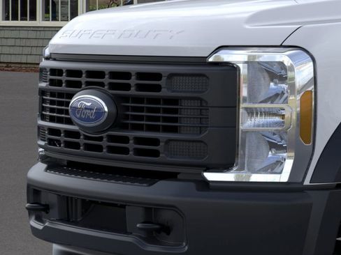 New 2026 Ford F550 2WD Crew Cab Super Duty image 17