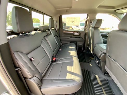 New 2026 Chevrolet Silverado 1500 LT w/ Leather Package image 30