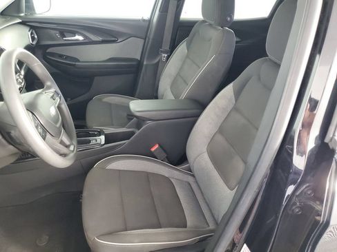 Used 2023 Chevrolet TrailBlazer LT w/ Convenience Package FWD image 12