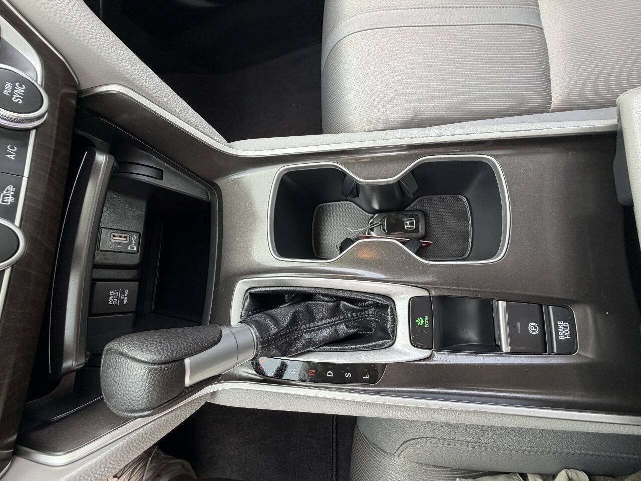 Used 2019 Honda Accord EX image 23