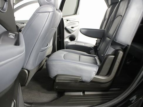 Used 2021 Buick Enclave Essence w/ LPO, Luxury Package image 16