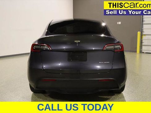 Used 2024 Tesla Model Y Long Range AWD/4WD image 6