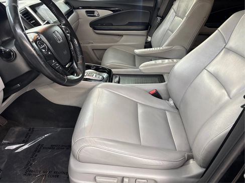 Used 2016 Honda Pilot Touring image 13
