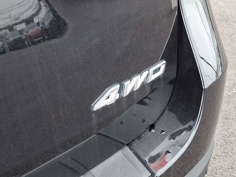 Used 2022 Ford Explorer XLT w/ Equipment Group 202A AWD/4WD image 30