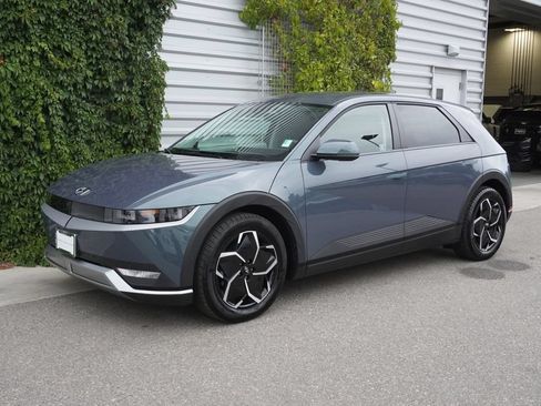 Used 2024 Hyundai Ioniq 5 SEL AWD/4WD image 3