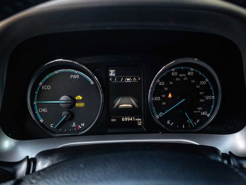 Certified 2017 Toyota RAV4 XLE w/ All Weather Liner Package image 35