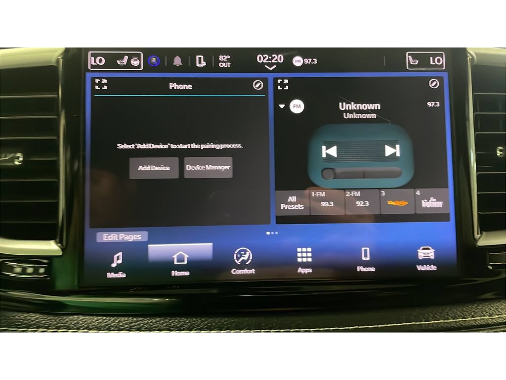 Used 2022 Chrysler Pacifica Touring-L w/ S Appearance Package AWD/4WD image 13