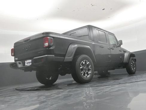 New 2026 Jeep Gladiator Sport AWD/4WD image 40