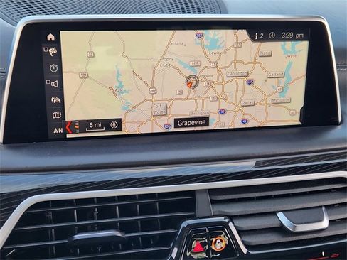 Used 2019 BMW 750i xDrive w/ Executive Package image 17