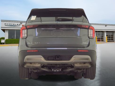 Used 2025 Ford Explorer Platinum w/ LUX Leather Package image 6