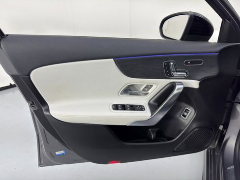 Used 2019 Mercedes-Benz A 220 w/ AMG Line image 40
