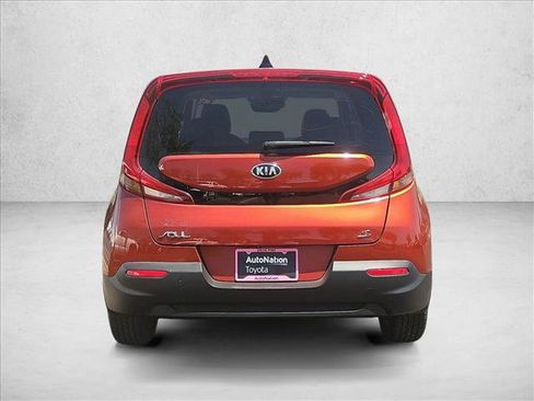 Used 2020 Kia Soul S FWD image 7