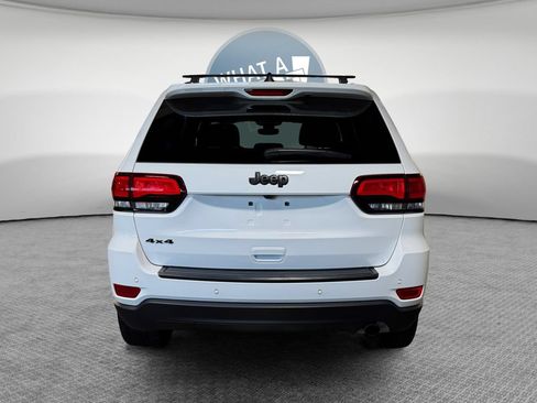 Used 2021 Jeep Grand Cherokee Freedom Edition AWD/4WD image 5