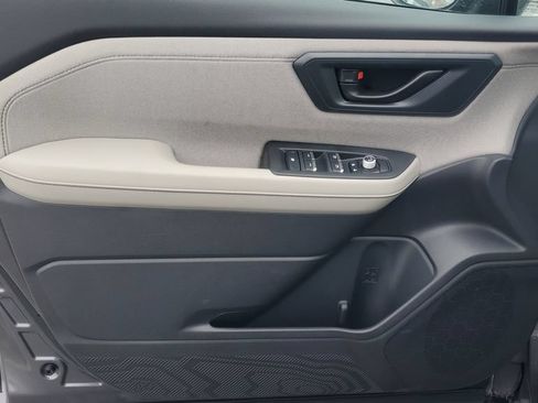 Certified 2026 Subaru Forester Premium AWD/4WD image 8