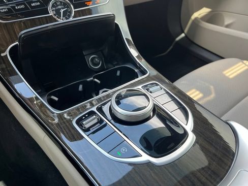 Used 2018 Mercedes-Benz C 300 4MATIC Sedan image 38