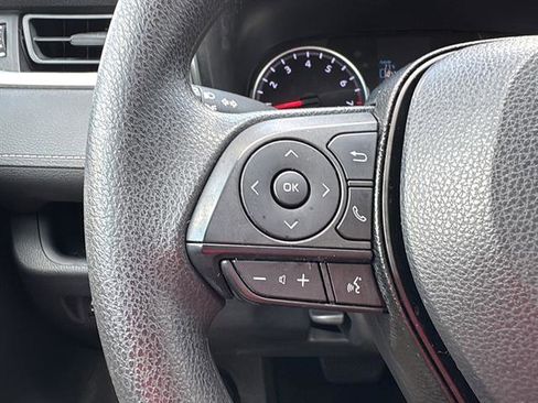 Used 2019 Toyota RAV4 LE image 16