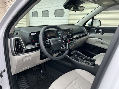 New 2026 Kia Sorento S w/ S Panoramic Sunroof Package image 10