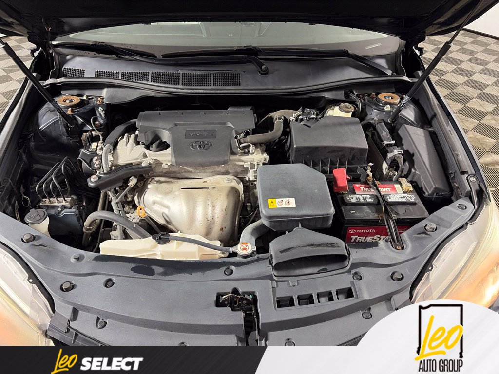 Used 2017 Toyota Camry SE FWD image 4
