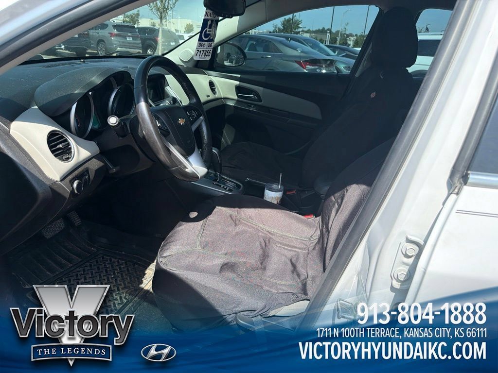 Used 2014 Chevrolet Cruze LT FWD image 10