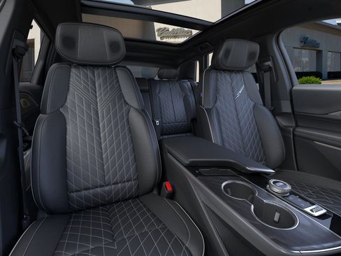 New 2026 Cadillac Lyriq V w/ LPO, Floor Liner Package AWD/4WD image 40