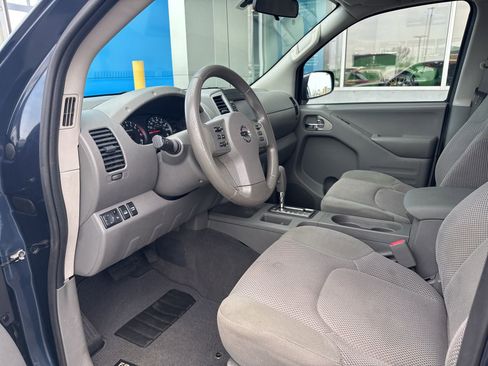 Used 2019 Nissan Frontier SV image 17