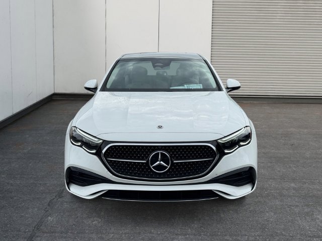 Used 2024 Mercedes-Benz E 350 4MATIC Sedan image 8