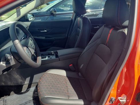 New 2026 Nissan Sentra SR w/ SR Premium Package FWD image 8