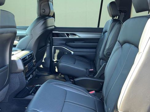 New 2026 Jeep Grand Wagoneer 2WD image 21