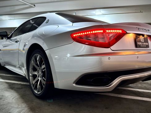 Used 2011 Maserati GranTurismo S RWD image 12
