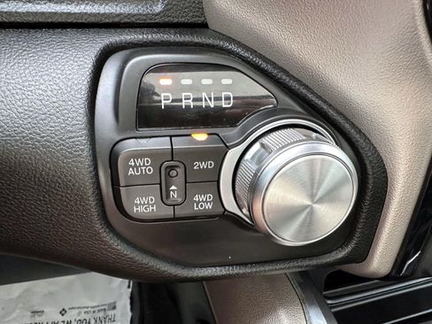 Used 2021 RAM 1500 Laramie w/ Advanced Safety Group AWD/4WD image 21