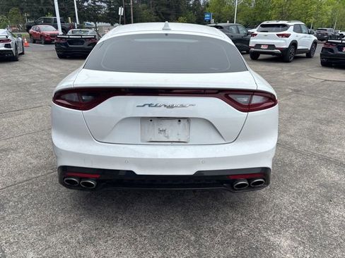 Used 2018 Kia Stinger GT2 AWD/4WD image 7