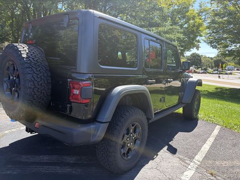 Used 2023 Jeep Wrangler Unlimited Rubicon 4xe AWD/4WD image 8
