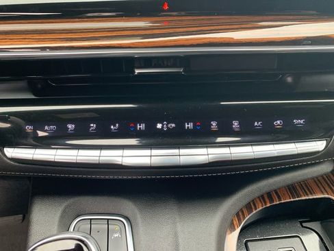 Used 2021 Cadillac Escalade Premium Luxury w/ Driver Assist Tech Package image 28