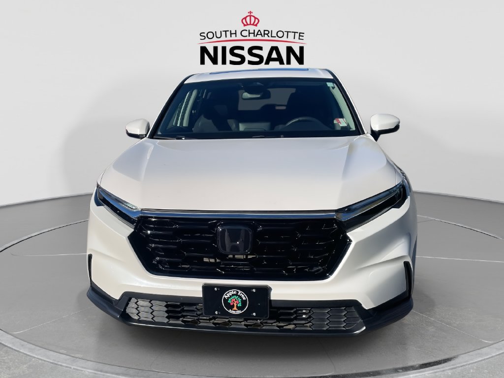 Used 2025 Honda CR-V EX image 2