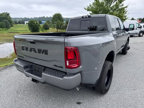 New 2026 RAM 3500 Laramie AWD/4WD image 20