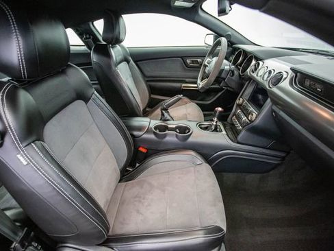 Used 2020 Ford Mustang Shelby GT350 w/ Technology Package image 21