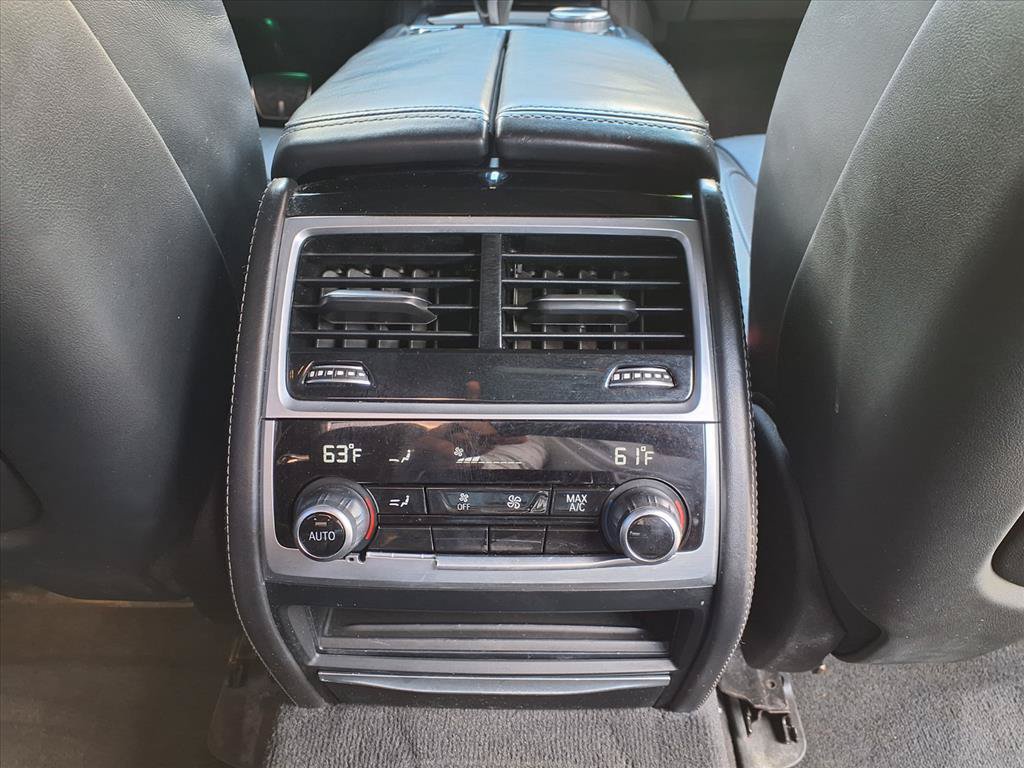 Used 2022 BMW 740i w/ M Sport Package RWD image 14