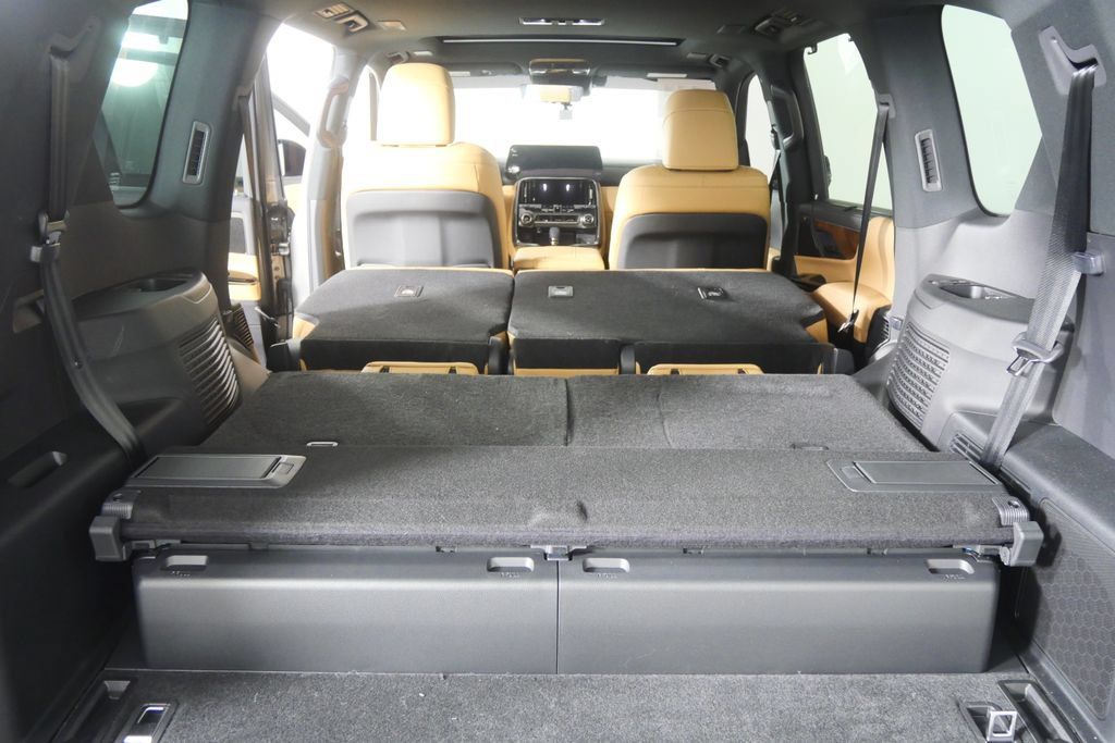 Used 2026 Lexus LX 700h Luxury w/ Appearance Package AWD/4WD image 20