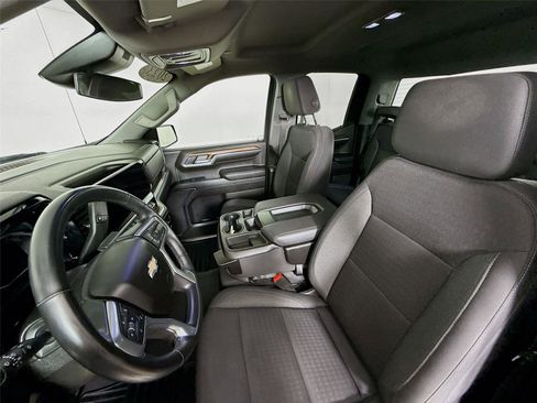 Used 2023 Chevrolet Silverado 1500 LT AWD/4WD image 5