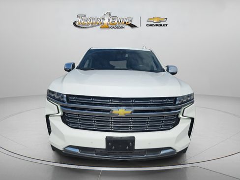 Used 2023 Chevrolet Suburban Premier AWD/4WD image 2