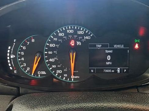 Used 2019 Chevrolet Trax LT w/ LT Convenience Package image 18