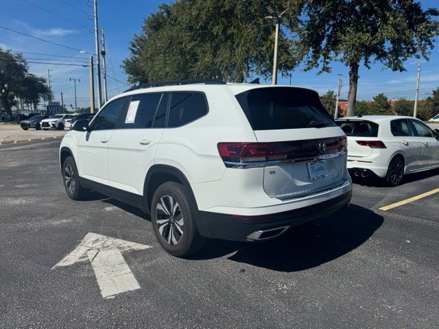 Used 2024 Volkswagen Atlas SE FWD image 3