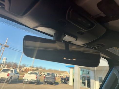 Used 2023 Jeep Gladiator Mojave w/ Cold Weather Group image 61