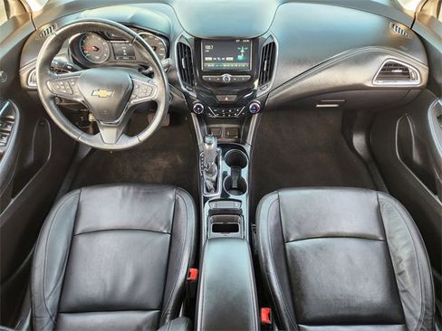 Used 2018 Chevrolet Cruze Premier w/ Enhanced Convenience Package image 25