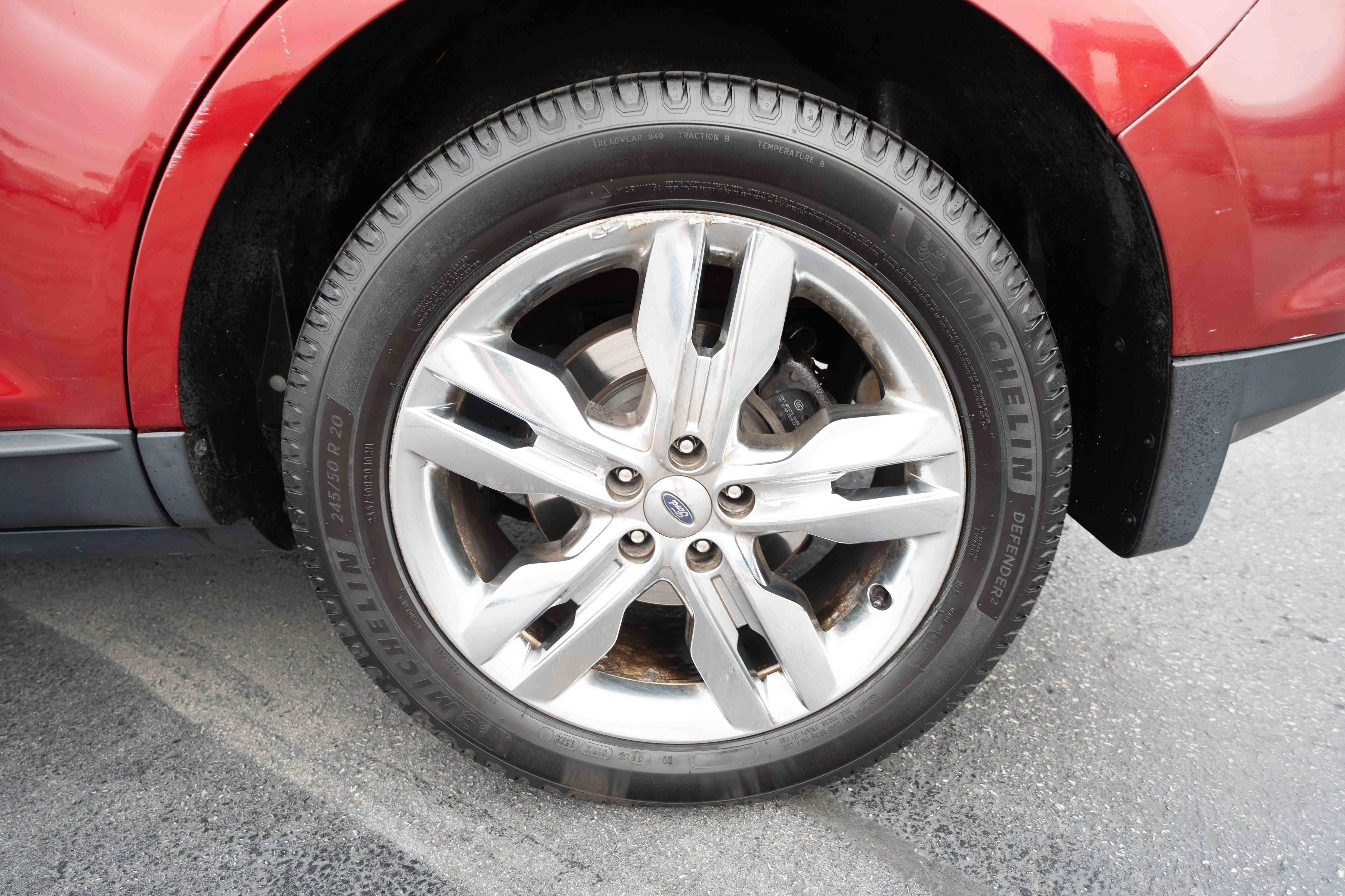 Used 2013 Ford Edge Limited FWD image 30